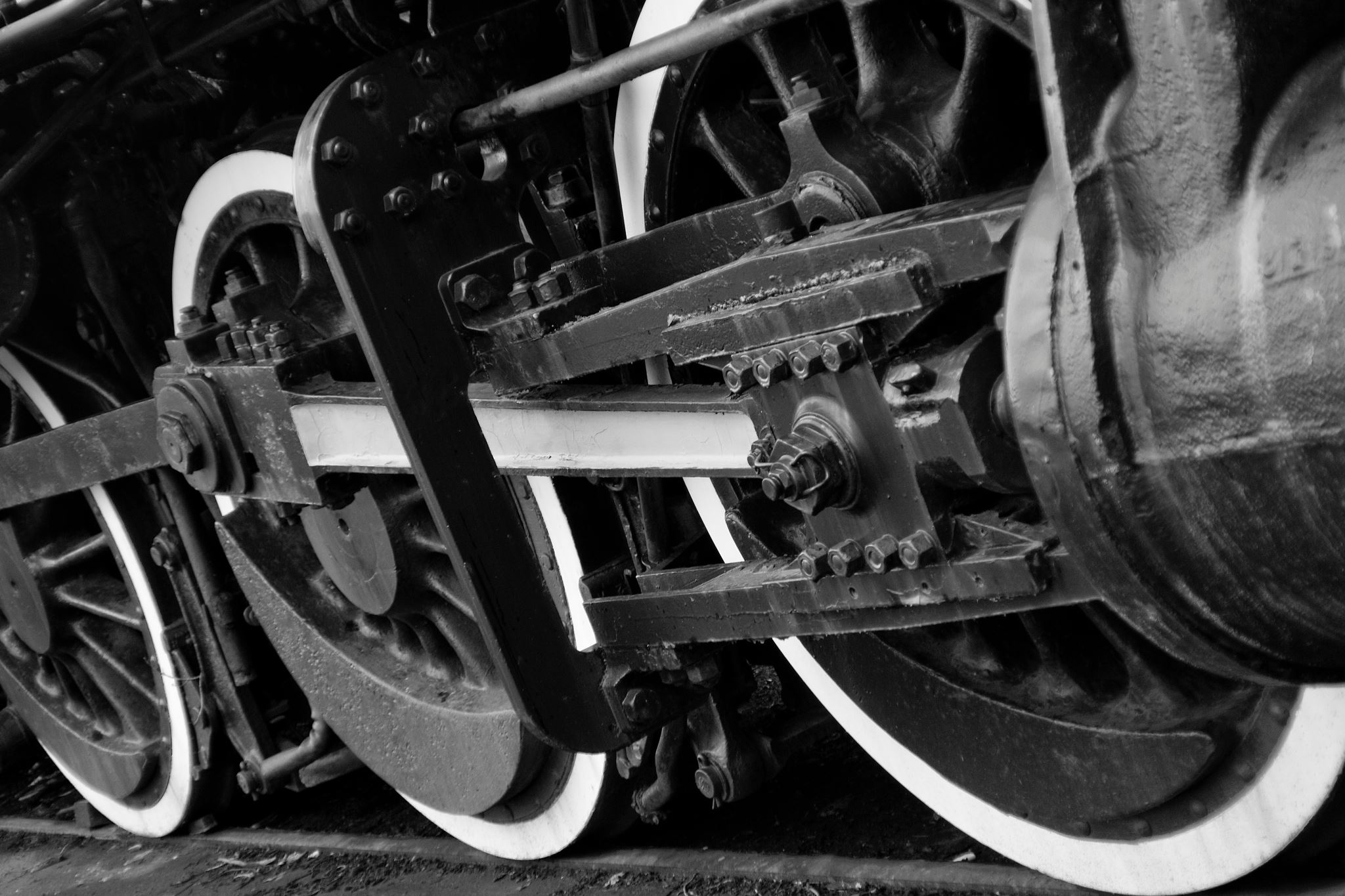 Close-up-of-train-wheels